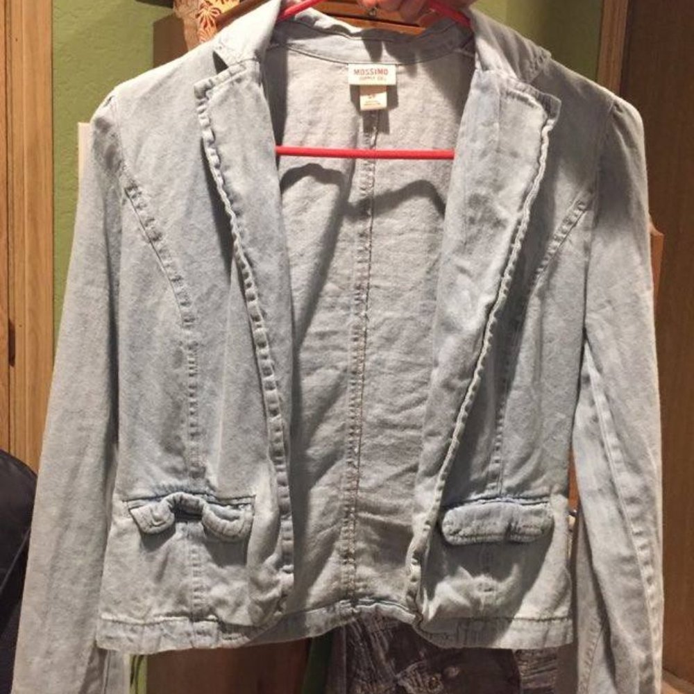 Lightweight Denim Cropped Blazer